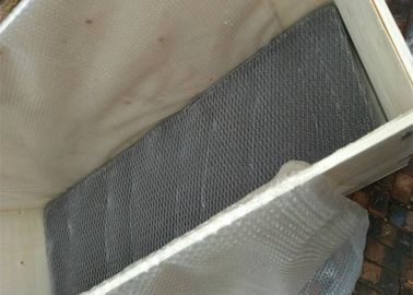 Κατασκευάζεται από διάφορα υλικά πάχος 150 mm